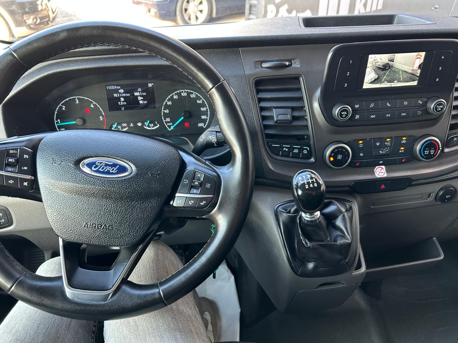 Ford Transit (3)