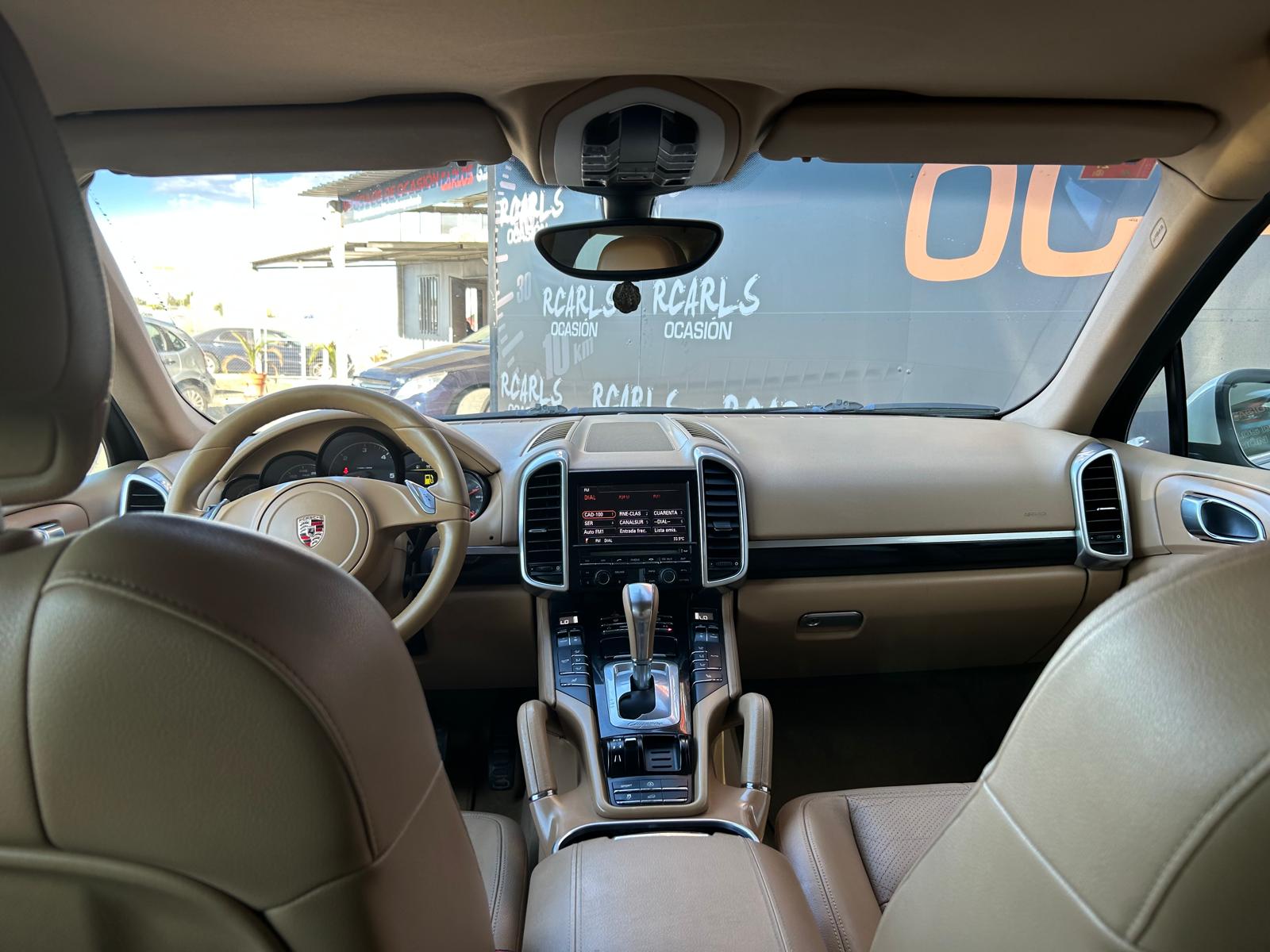 Porsche Cayenne (9)